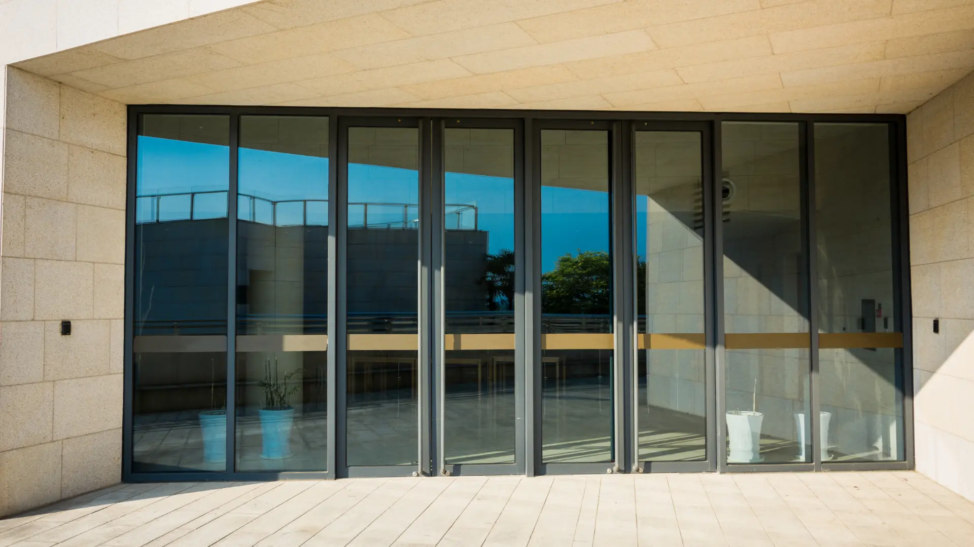 Newark Storefront Glass: What North Jersey Business Owners Should Know