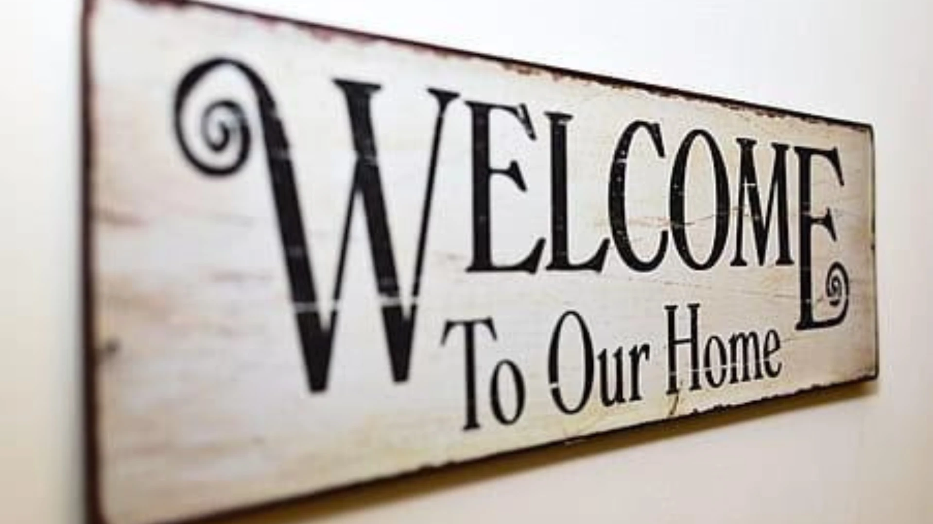 What Makes Guests Feel Welcome Before They Enter Your Home?
