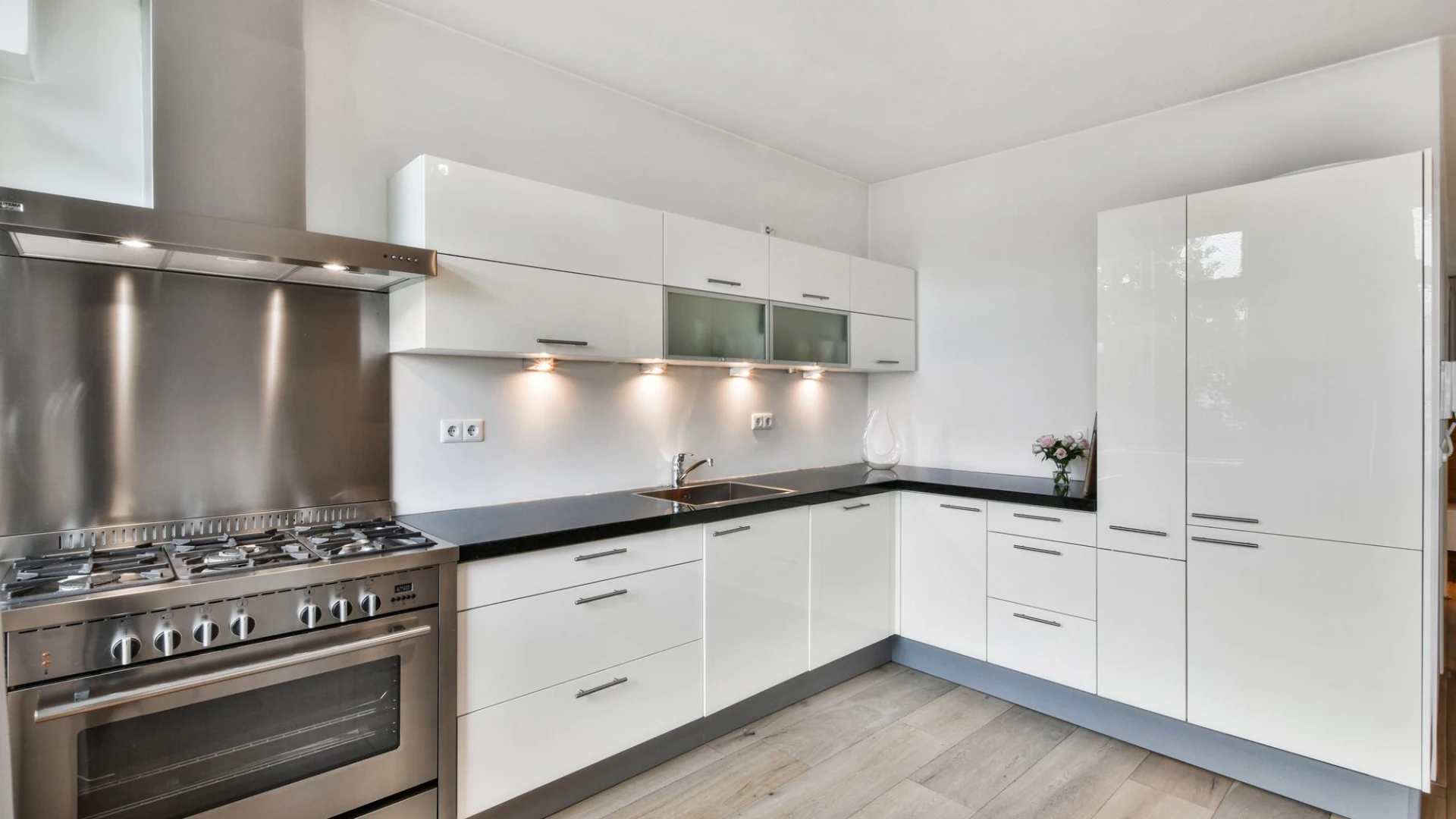 Kitchen Upgrading Mintpalment